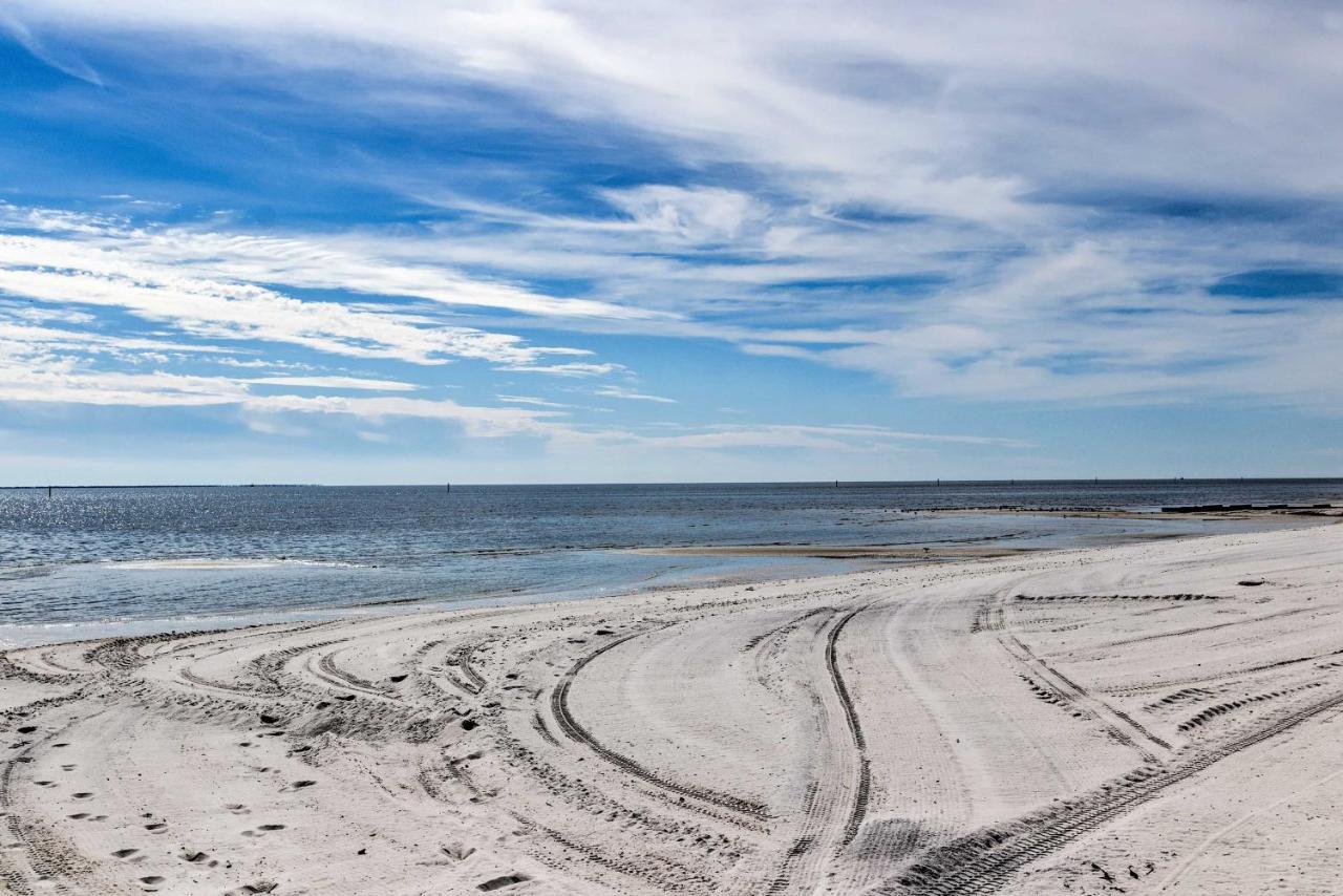 Beachside Getaway - Walk To Gulf, Pier And Casino! Villa Gulfport Eksteriør billede