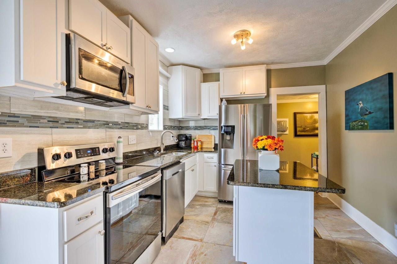 Beachside Getaway - Walk To Gulf, Pier And Casino! Villa Gulfport Eksteriør billede