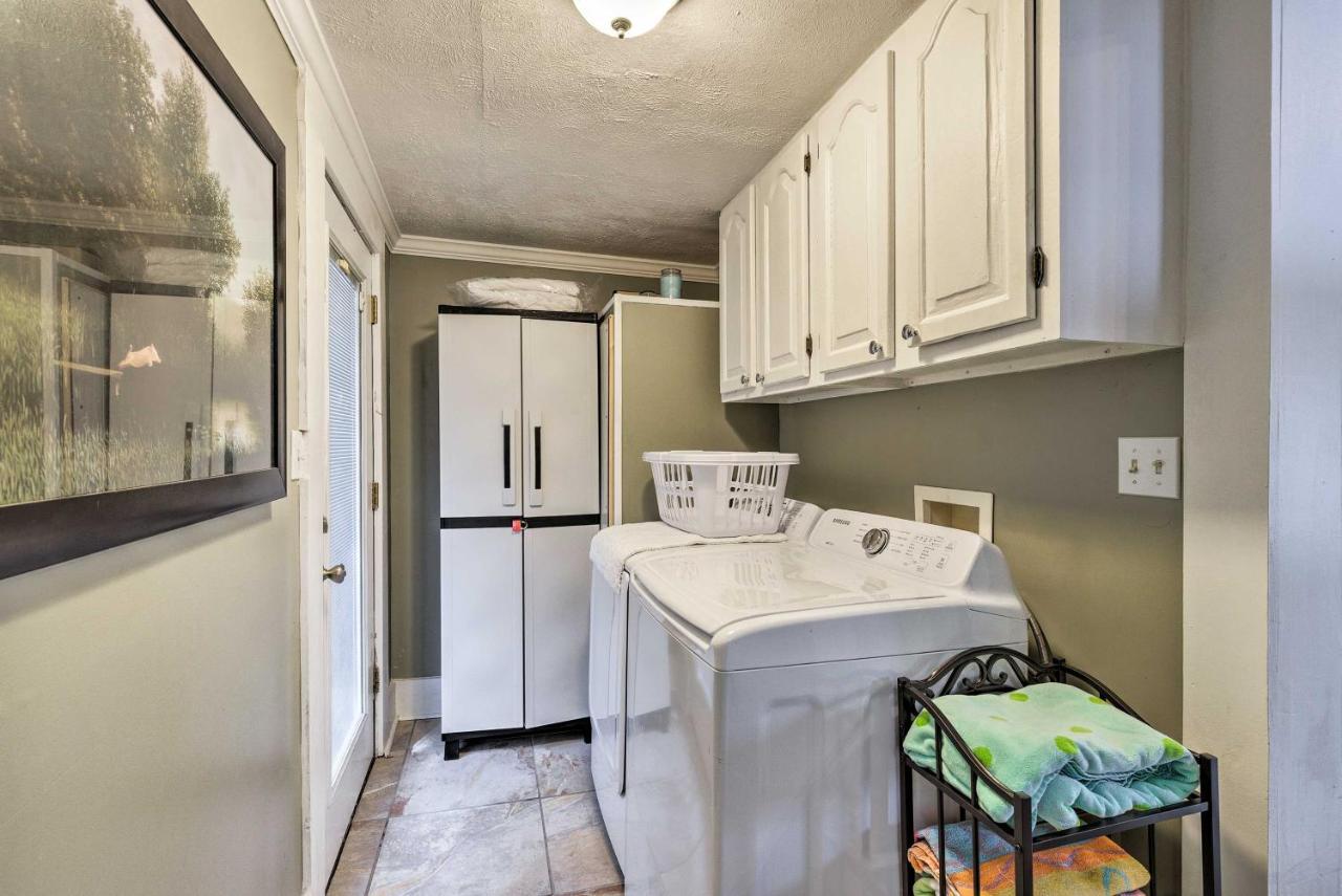 Beachside Getaway - Walk To Gulf, Pier And Casino! Villa Gulfport Eksteriør billede